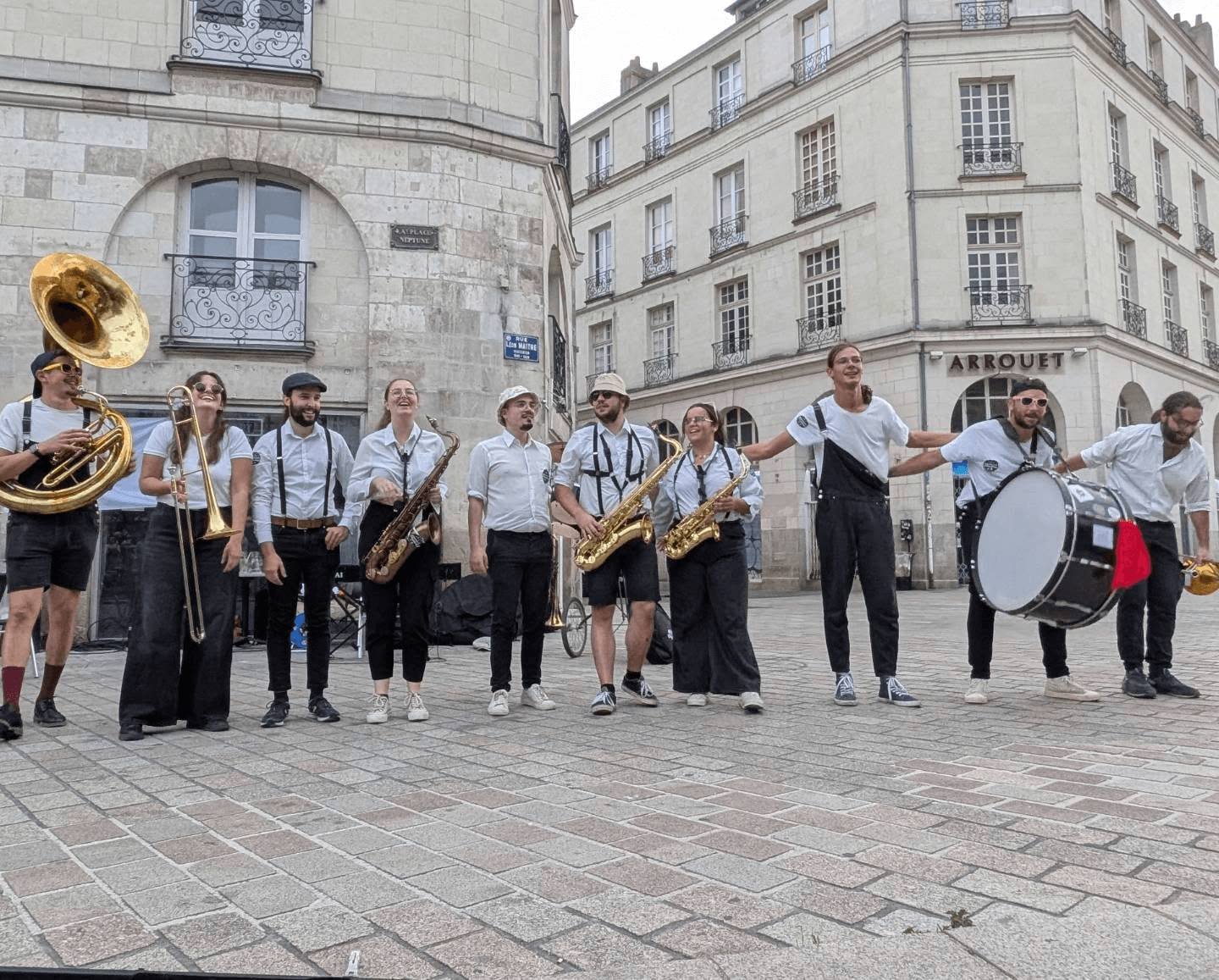 Retour sur notre prestation à Nantes le 27 septembre 2026 ! ✨

______

Merci! 🫶